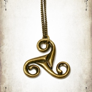 Medieval Celtic triskel pendant jewelry - Handmade pendant
