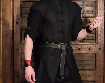Daven Tunic Abbigliamento vichingo Top norreno per uomo, costume LARP e  cosplay guerriero scandinavo -  Italia