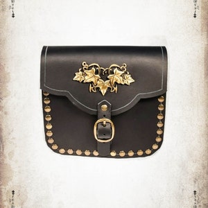 Square elven pouch leather purse for LARP, action roleplaying and cosplay