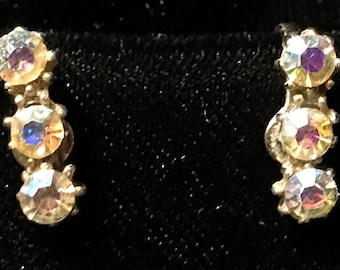 Aurora Borealis Earrings Vintage Rhinestone -Three stones Screw Back 1950 Stones firmly seated