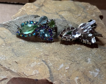 Weiss is always a winner-gorgeous rhinestone clip on earrings