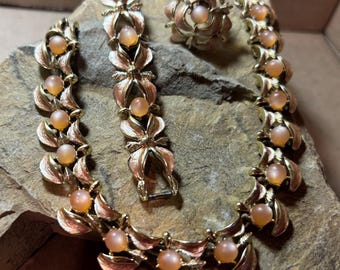 Judy Lee Thermoset Moonglow Parure-Necklace , Bracelet, Earrings  Peach