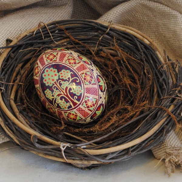 Ukrainian Easter Egg: Sugar Plum Tree