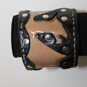 Lederarmband mit Drachen Inlay Breiter Armreif