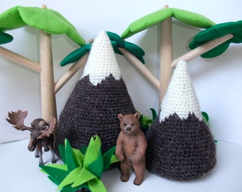 Patrón de paisaje de juegos de ganchillo Amigurumi de montaña. Descarga instantánea PDF Toy Play Scene Home Decor Gris Crema
