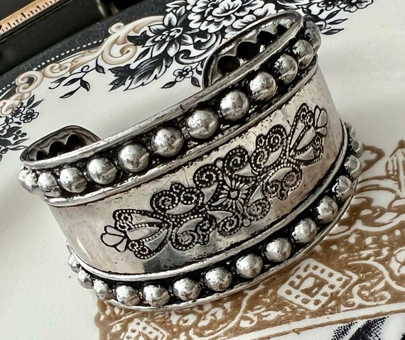 Victorian Revival Romantic Bracelet, Gothic Press… - image 10