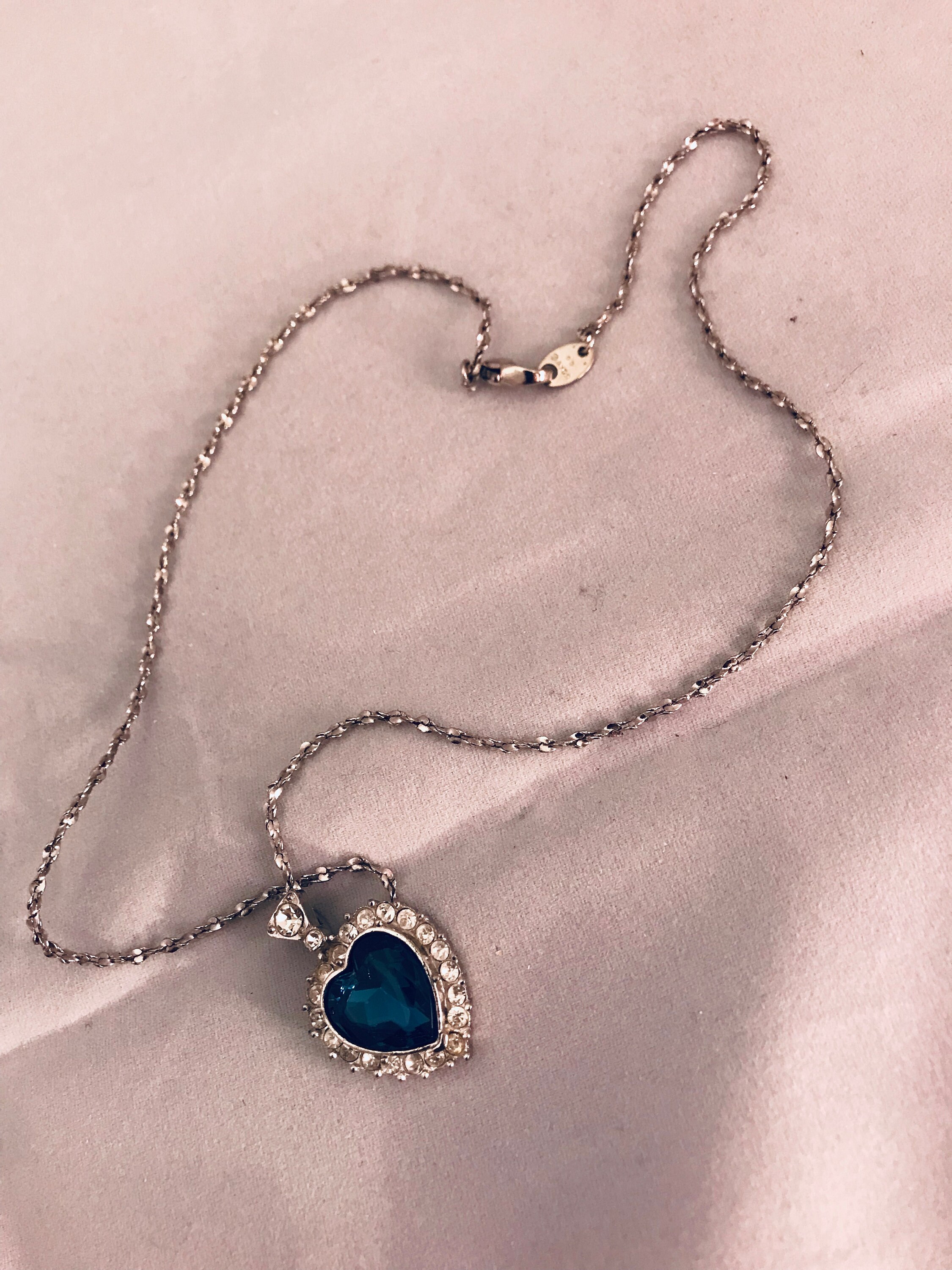 ANCIENNE BOITE coffret à couture en bois, intérieur bleu, avec