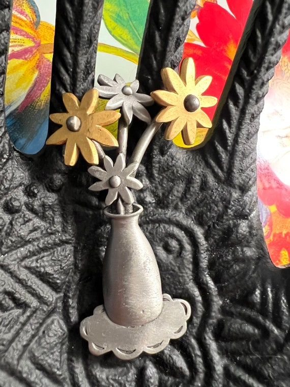 Mid Century Floral Lapel Pin, Pewter Tone Vase wi… - image 7