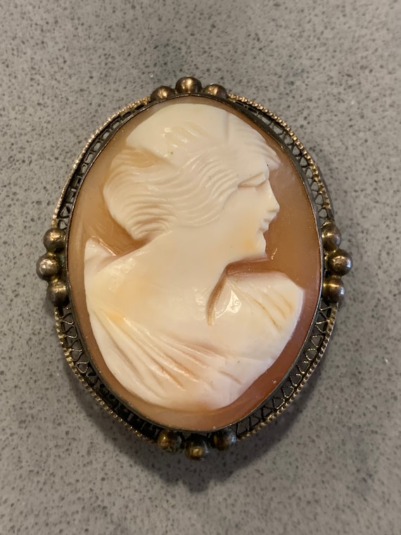 Victorian Lady Carved Shell Cameo Vintage Brooch Ornate Goldtone Filigree Setting  Pendant or Pin