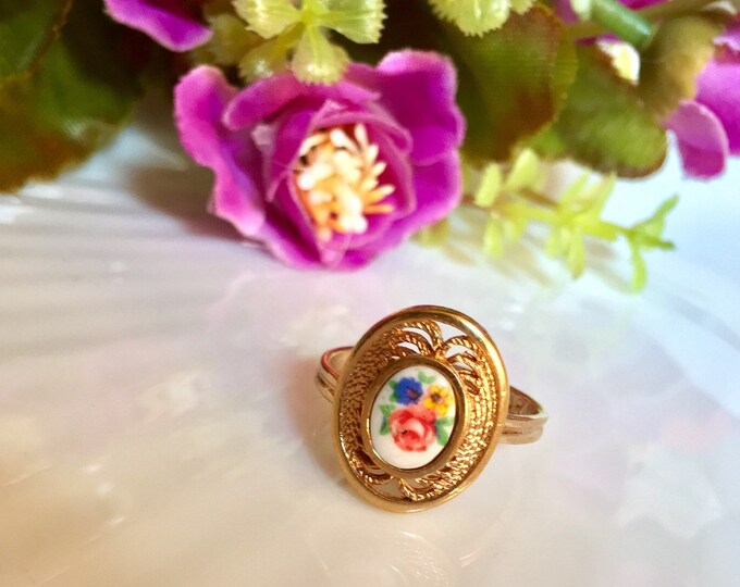 Transferring Rings Mid Century Vintage Floral Transfer Ring , Ornate Filigree Goldtone W ...