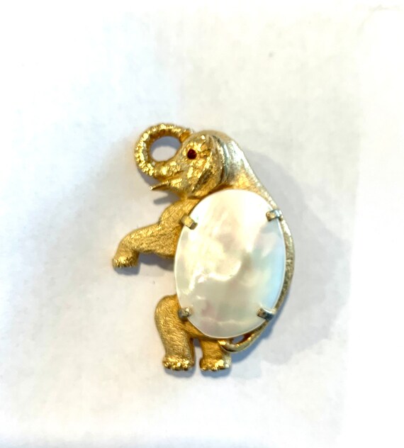 Marvella Elephant Pin, Gold tone with Mother of P… - image 9