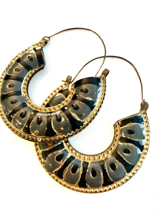 Vintage Boho Enamel Snake Brass Hoops, Big Bold 8… - image 3