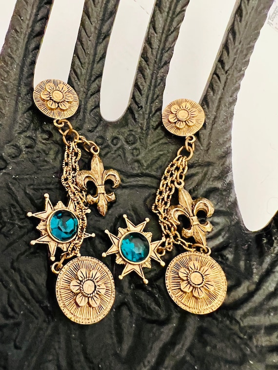 Vintage Fleur de Lis Earrings, Antique Goldtone & Gem Swingy Dangle and drop glitzy Glam Costume jewelry