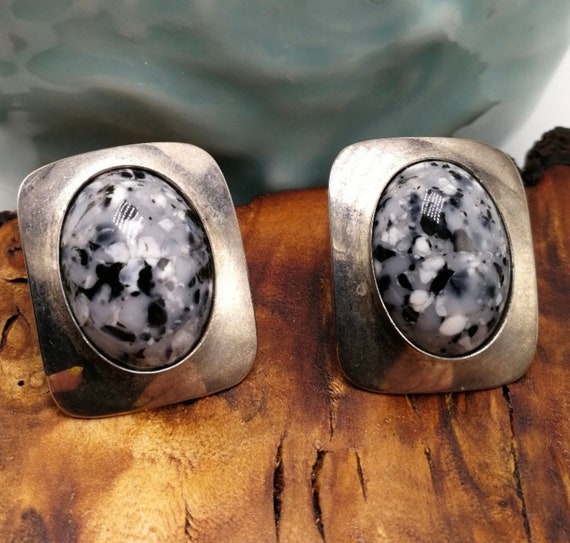Big 80s Southwestern Speckled Stone Silver Clip ons, Glamour Statement Earrings