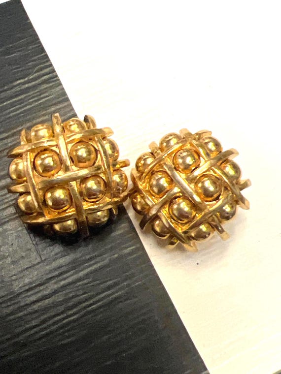 Joan Rivers  Modernist Golden Clip ons, Unique Bold Sexy 90s  Glam Statement Earrings