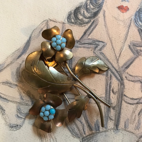 French Depose Pour Elle Polished Turquoise Stone Center Flower Golden Art Nouveau Fur Clip