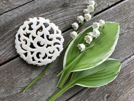 Art Deco Hollywood Regency Vanilla Resin & Goldto… - image 4