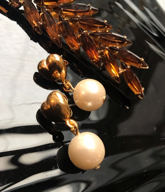 Avon Golden Heart Pearl Dangles Unworn Vintage Ol… - image 5