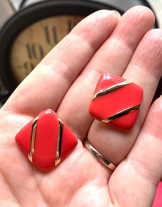Salmon Pink and Gold Enamel Geometric Earrings, now trending Vintage 70s Costume Jewelry, modernist chic & sleek