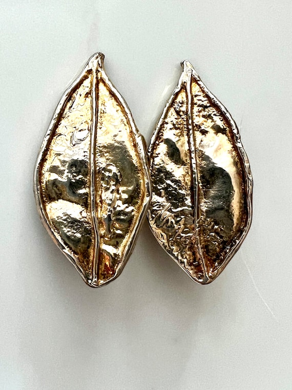 Iconic Joanne Cooper Willow Leaf Earrings, Modernist Gold Plate over Sterling Realistic Leaves signed by Artist 1975, Pre Ciner production