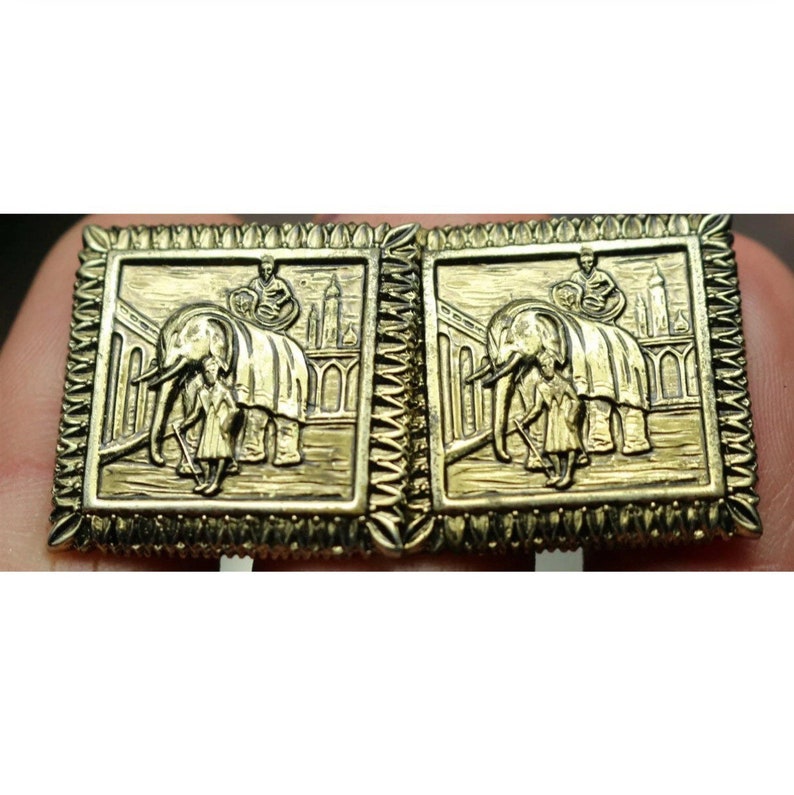 Mid Century Taj Mahal Goldtone Scenic Cuff Links with Elephant