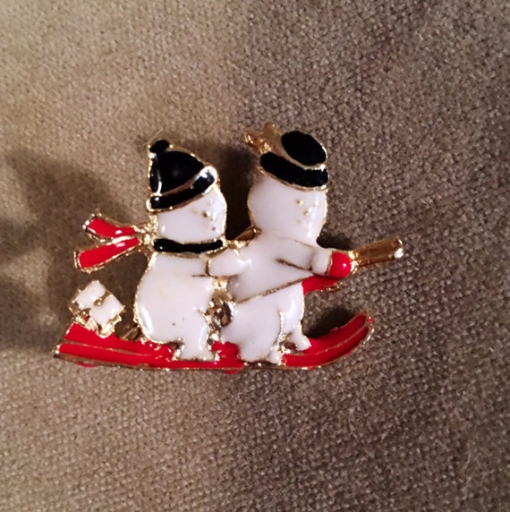Snowmen Sledding Vintage Enamel Pin,  collectible Christmas Holiday Jewelry
