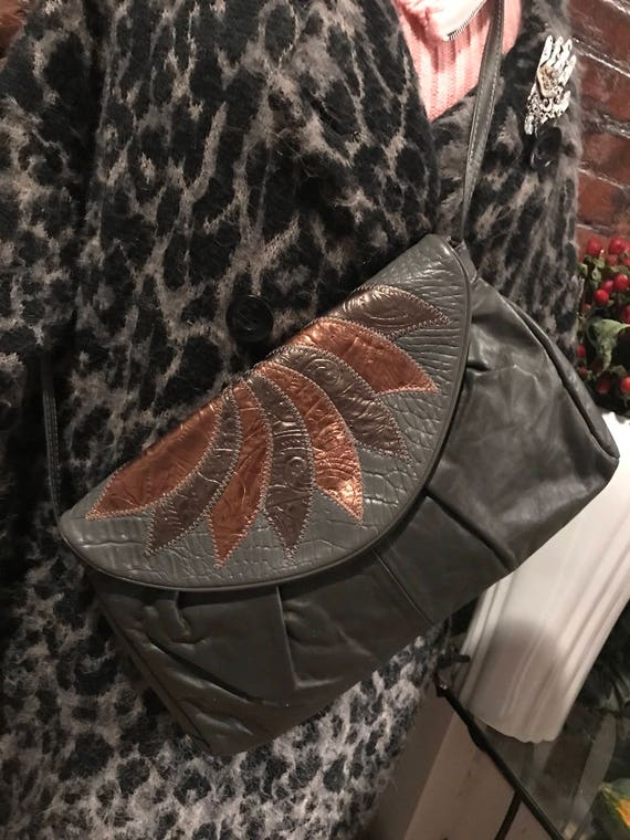 Vintage 1980’s Gray Leather Cross Body Shoulder Bag with Glamorous Bronze Fanning Appliqués