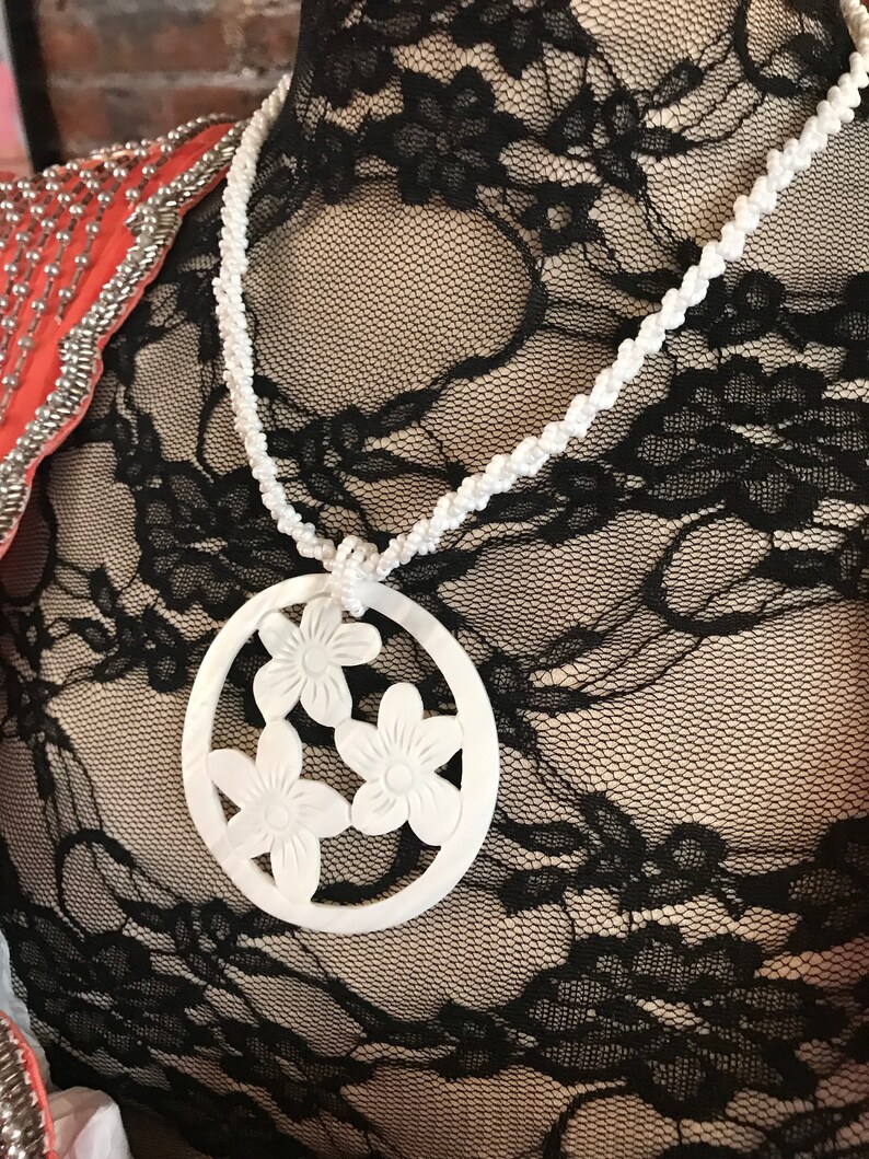 Mother of Pearl carved Open Work Pendant on Sead Bead Choker Necklace Beachy Tropical Poolside Resort Jewelry