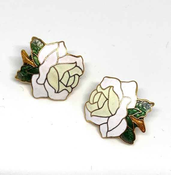 Romantic White Rose Floral Cloisonné Earrings, Unworn Old Stock Clip ons, Vintage Wedding Party