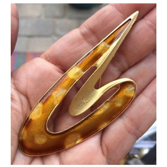 Futuristic Matte Goldtone Abstract Boomerang Shaped Modernist Leopard Cheetah Enamel Finish Vintage Brooch, Unisex Lapel Pin