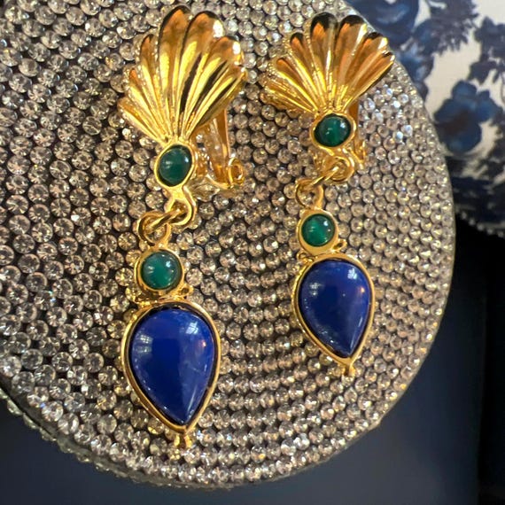 80s Deco Statement Earrings, Stylish Blue Green Polished Stone Goldtone Modernist  Art Deci Dangles, Clip on Earrings