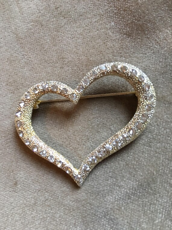 Sparkling Rhinestone encrusted Silvertone Heart P… - image 4