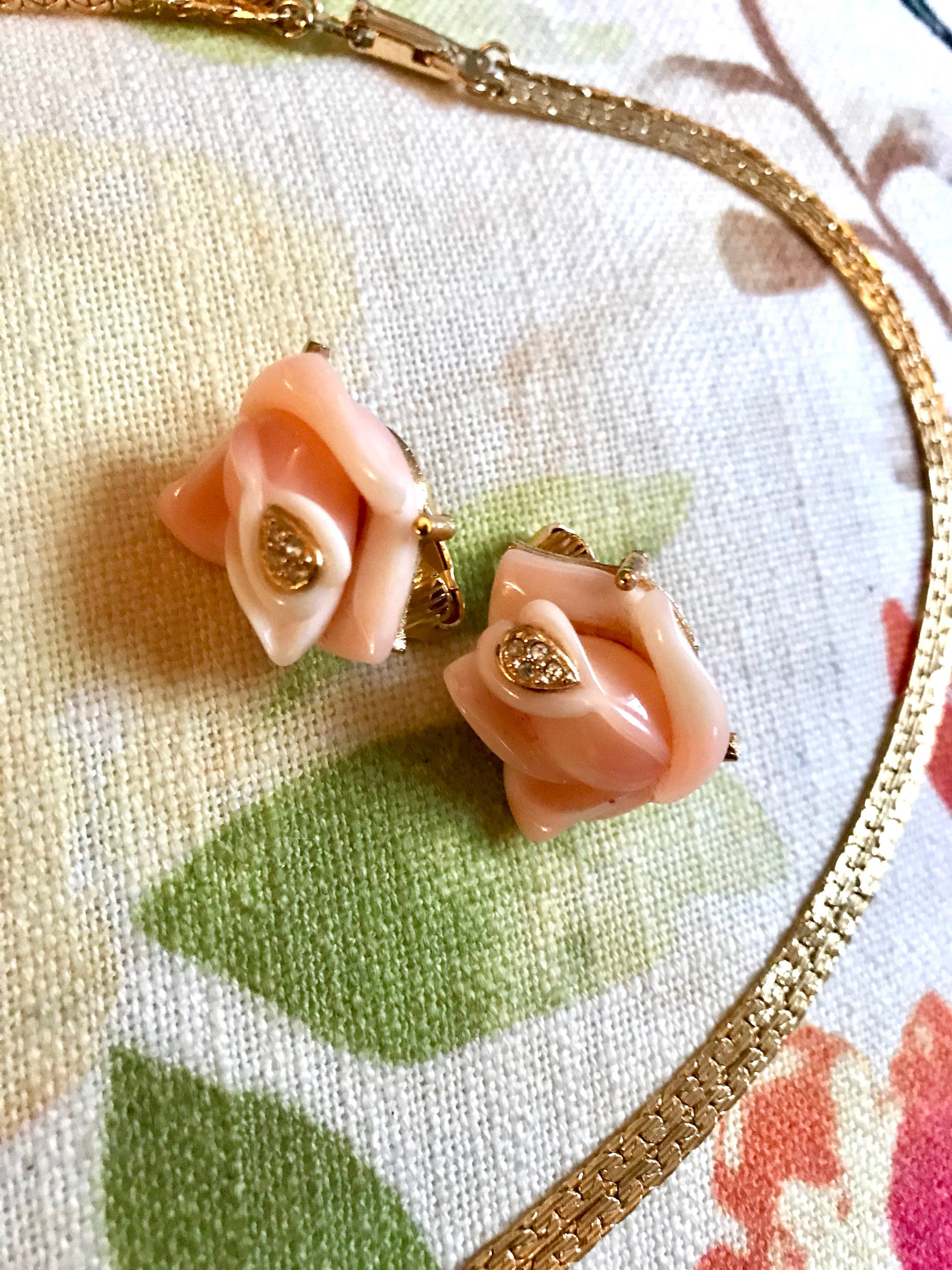 Pretty Pink Rose Hollywood Regency Jewelry Set A Supple Rose with ice