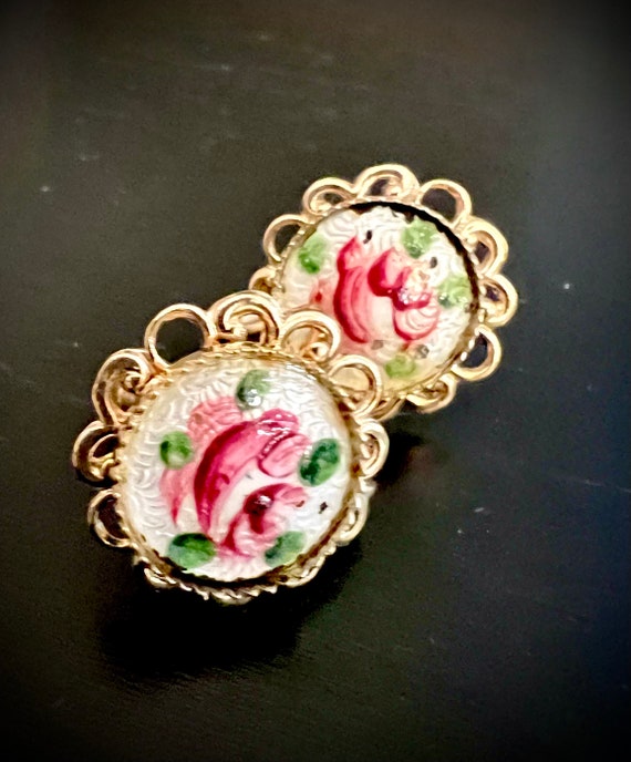 Dainty Guilloche Rose Floral Earrings with Pretty Flower petal setting, Goldtone, Vintage Screw Backs