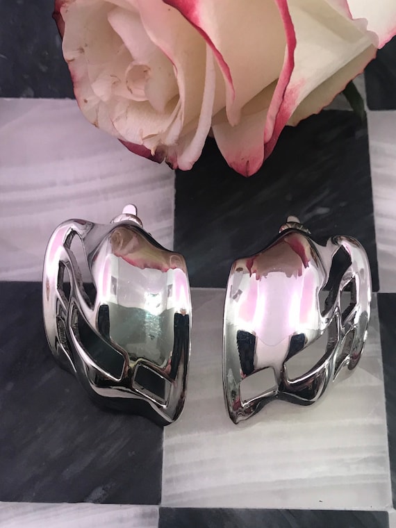 Trifari Silvertone Modernist Open Work Winged big… - image 4