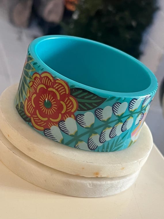 Avon Tropical Beauty Bracelet, made in 1987, collectible vintage jewelry, Turquoise Paisley Flower Red Floral Bangle Cuff