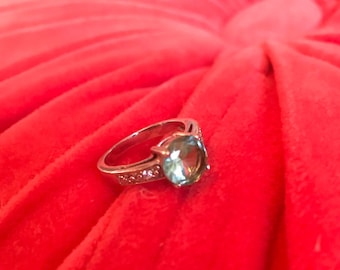 Mint Pale Green Sea foam Crystal Statement Ring, Vintage Ring size 5