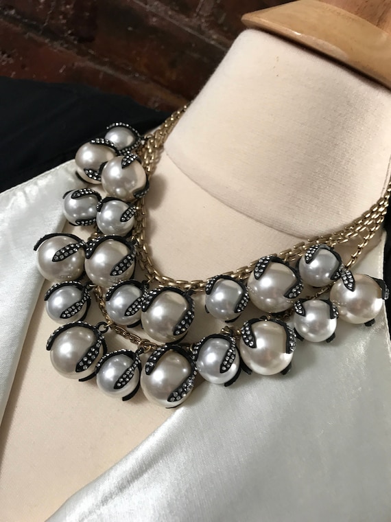 Dramatic Collar Necklace of Oversized Pearls  Set in Rhinestoned Japanned Black Drippy Claw like Settings, Glamour Jewelry