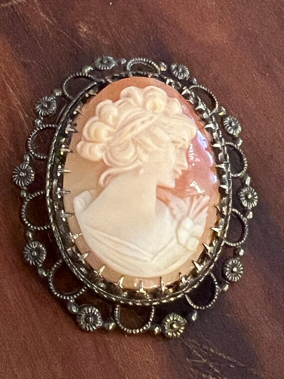 Vintage Carved Shell Cameo Brooch Pendant, Floral… - image 4