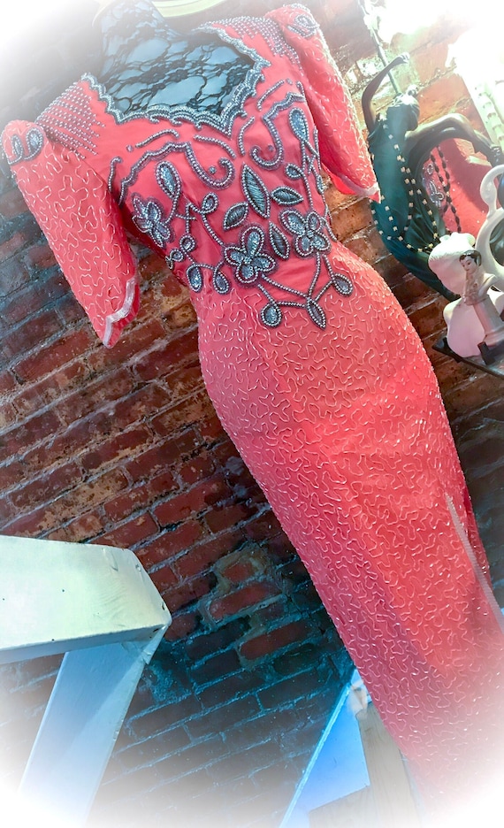 Salmon Pink Art Deco 80s Glamour Beaded Sexy Backless Gown, Tropical Coral color, Size Small, Red Carpet Dress