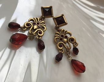 Elegant Romantic Red Crystal Goldtone Chandelier Dangling Earrings