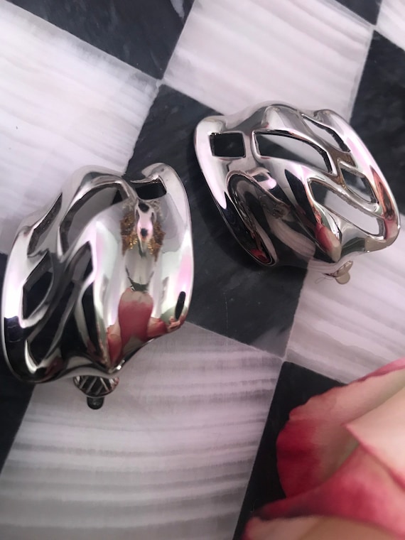 Trifari Silvertone Modernist Open Work Winged big… - image 8