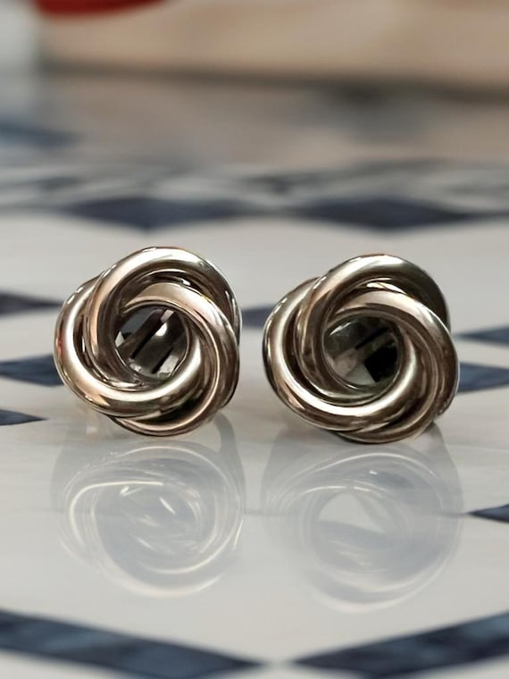 Vintage 1950s Silver Knot Clip-On Earrings: Mid-Century Modernist Celtic Style Statement Jewelry