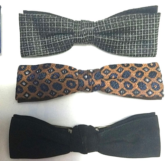 Nerdy Vintage Clip on Bow Ties, Geek Chic for back to the classroom! back to school! Preppy Work Look or Movie wardrobe