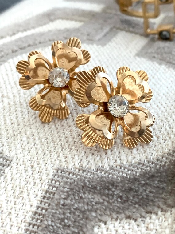 Antique Art Deco Golden Flower Screw Earrings wit… - image 5