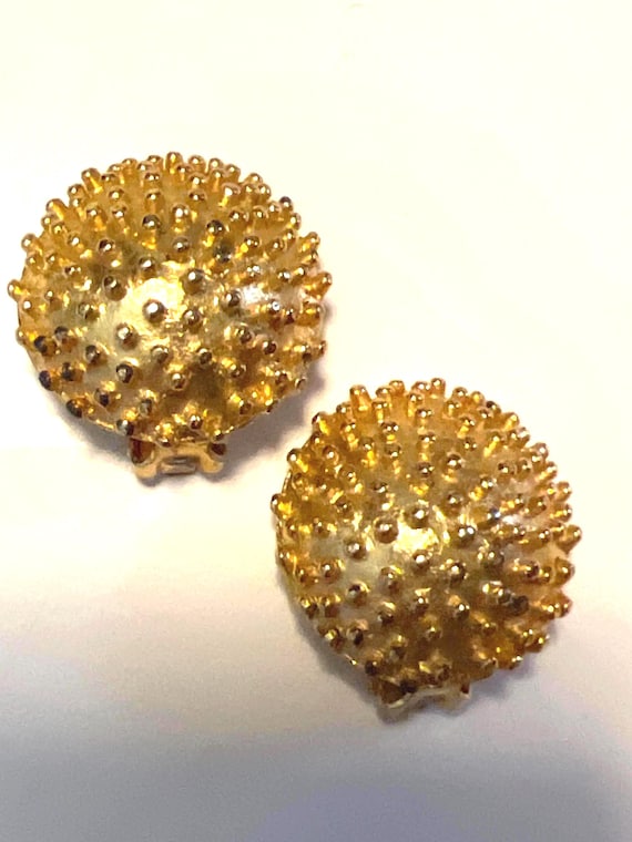 Vintage Bold Modernist Gold Tone Clip ons, Unique Sexy 80s Glam Statement Earrings