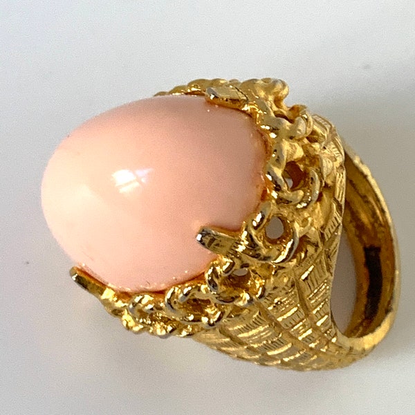 Pauline Rader Pink Cocktail Ring, Angel Skin Cabochon and Elegant Modernist Brutalist Golden Setting size 8