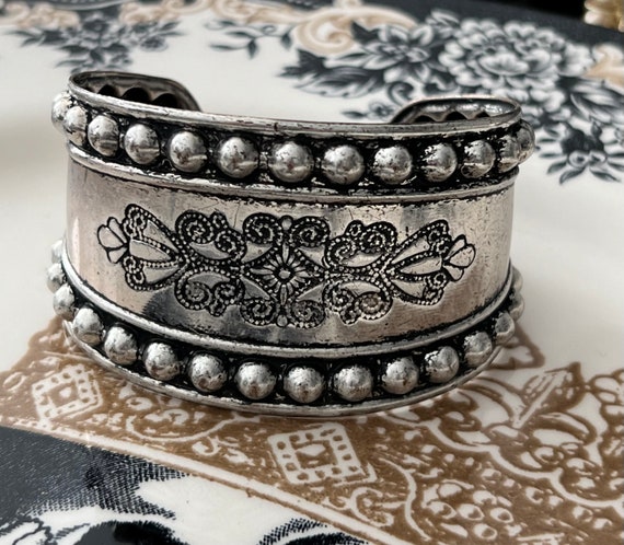 Victorian Revival Romantic Bracelet, Gothic Pressed Antiqued Silvertone Cuff, Romance Never Goes Out of Style