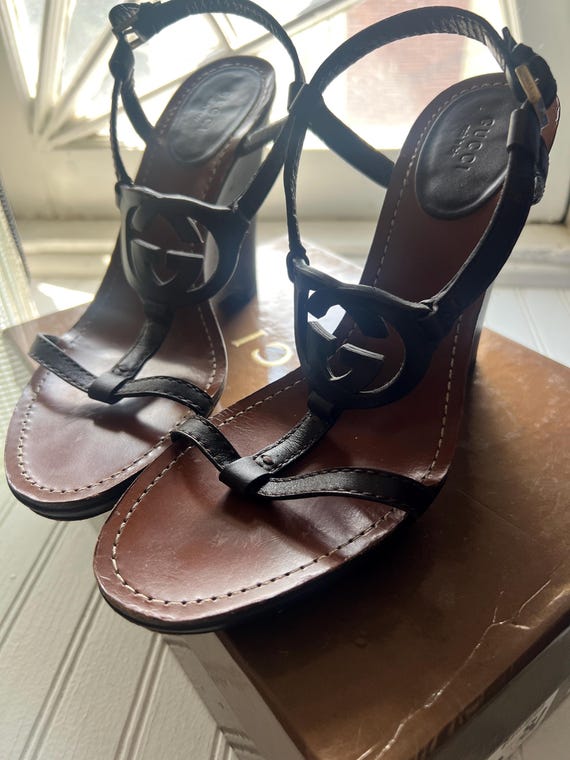 Vintage 2000s Gucci Interlocking G Leather T-Strap Wedge Sandals Size 38 | Excellent Condition with Original Box & Dustbag | Archival Y2K