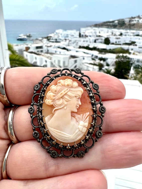 Vintage Carved Shell Cameo Brooch Pendant, Floral… - image 5